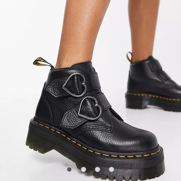 NEW DR MARTENS DEVON HEART LEATHER PLATFORM BOOTS - Picture 4 of 12